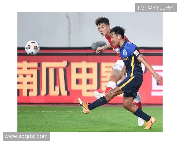 广州足球队进攻表现分析与防守漏洞探讨之道 广州足球队进攻表现分析与防守漏洞探讨之道