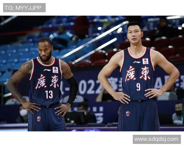 杭州篮球队反击战术解析与球队未来发展展望