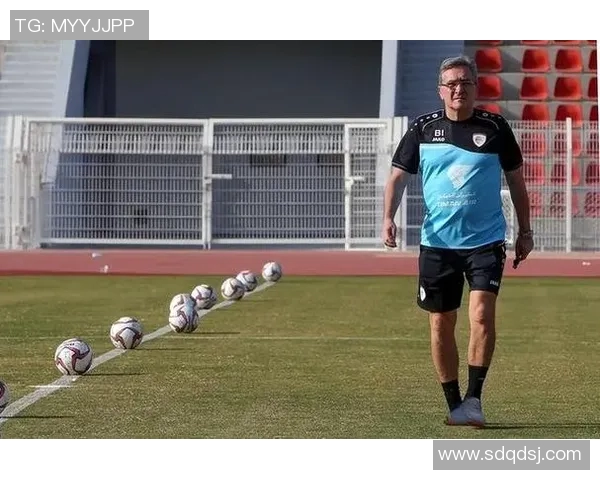 美国足球明星在职场新挑战中展现多才多艺的打工经历与人生启示 美国足球明星在职场新挑战中展现多才多艺的打工经历与人生启示